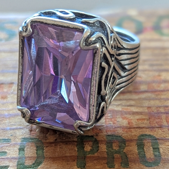 Silpada Lavender Fields Purple Radiant Cut Cubic Zirconia Statement Ring Retired - Picture 3 of 9